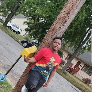 Meet your Posher, Hoodrich